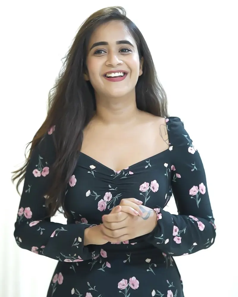 Radiance Unveiled: Exploring Deepthi Sunaina's Daily Routine, Workout, and Skincare Rituals