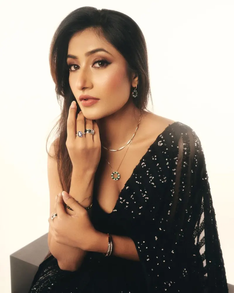 Dhanashree Verma: From Dentist to Dancing Diva - A Comprehensive Biography