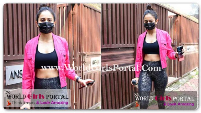 Rakul Preet Singh Pink And Black spotted Look at Bandra, Mumbai #Workout #Gym Outfit Style