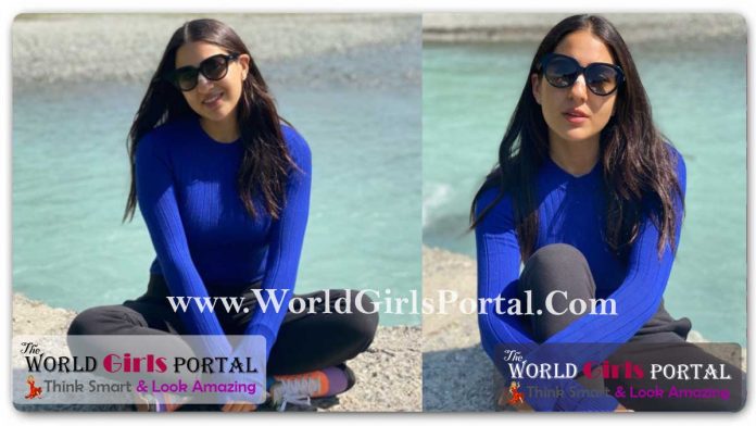 Sara Ali Khan ribbed indigo pullover with a crew neck and long sleeves with black trousers - News