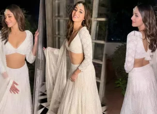 Ananya Panday Ivory Color Wedding Lehenga Style अनन्या पांडे का लहंगा में फिगर देख कर आप पानी पानी हो जायेंगे Ananya Panday Ivory Color Wedding Lehenga Style अनन्या पांडे का लहंगा में फिगर देख कर आप पानी पानी हो जायेंगे
