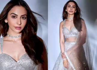 Rakul Preet Singh silver lehenga-choli get a glimpse of her most gorgeous designer lehengas Rakul Preet Singh silver lehenga-choli get a glimpse of her most gorgeous designer lehengas