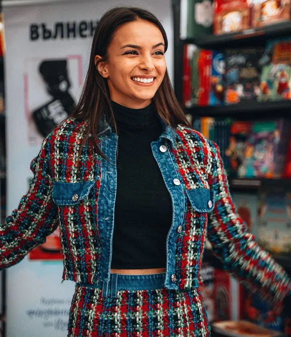 Izabel Ovcharova - Most Beautiful Bulgaria Female Instagram Models with High Followers