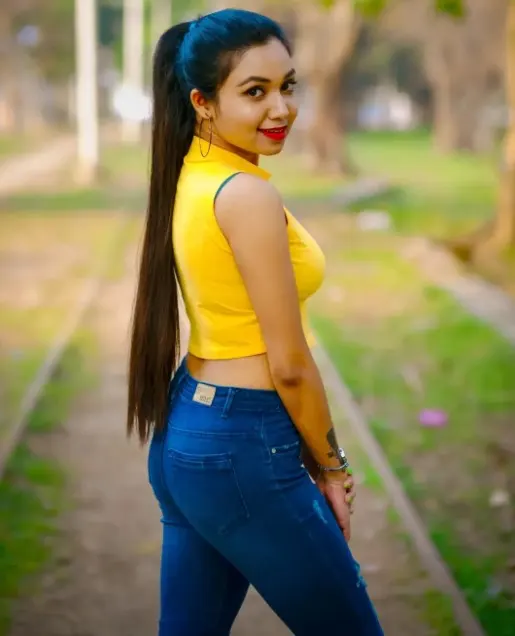 Kolkata Model Anulipee Ghosh Picture Collection, Photo Gallery, Video, IGTV, Images, Shooting, Modeling Studio