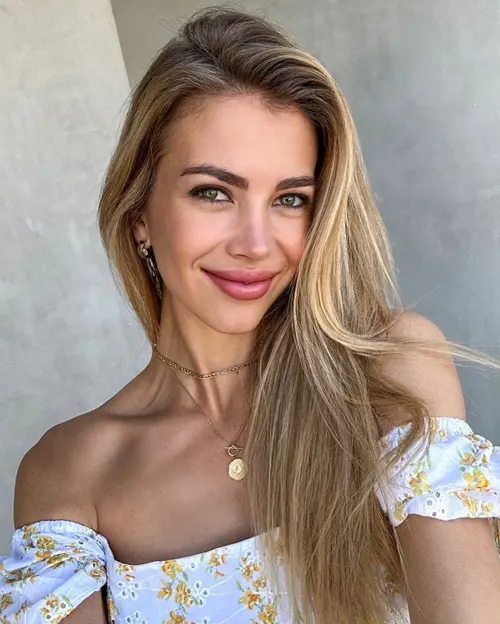 Mariana Beckova: A Beauty with a Purpose, Making Waves in the Czech Republic