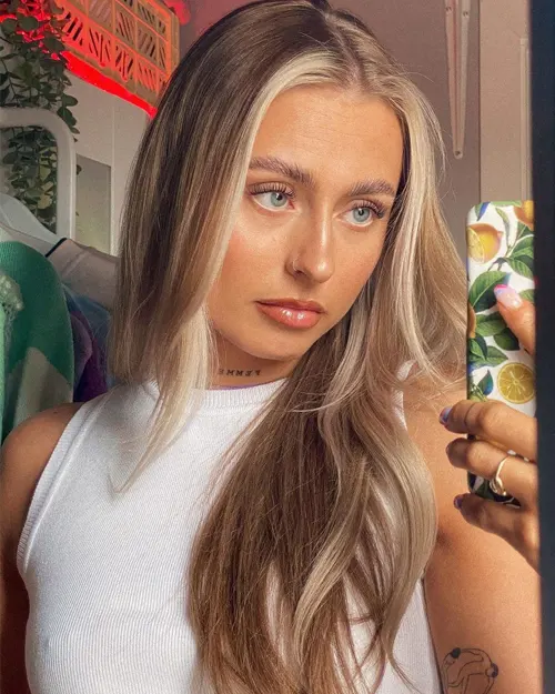 Amalie Olsen Beauty Unveiled: Spotlight on Norway's Instagram Sensations