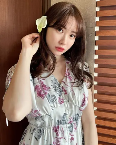 Haruna Kojima (小嶋陽菜) Talent Galore: Discover the Top 80 Japanese Rising Stars on Instagram